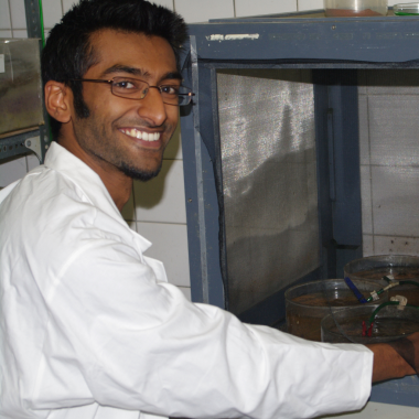 About_me_scientific_background Picture of Simit Patel in the lab